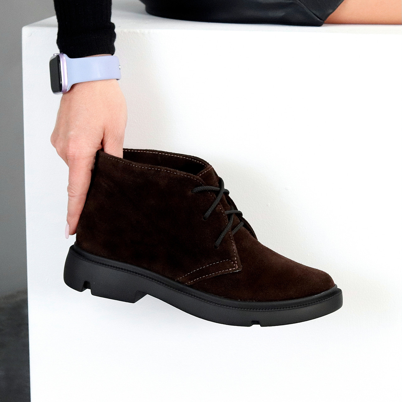 Базові шкіряні чорні черевики демі